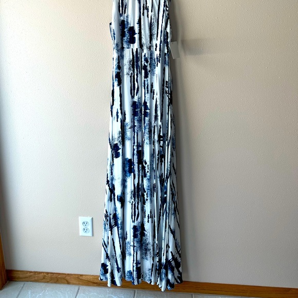 Lulu’s Sea Me Now Blue and White Print Maxi Dress, size M - Picture 4 of 8